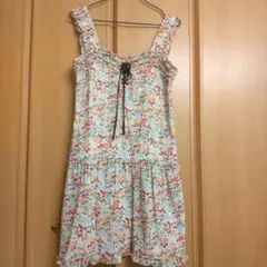 1回のみ着用　超美品　シンシアローリー　花柄　ノースリーブ　ワンピース