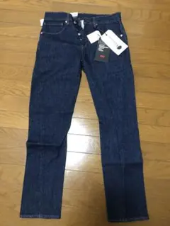 Levi's ダークブルー テーパード デニム