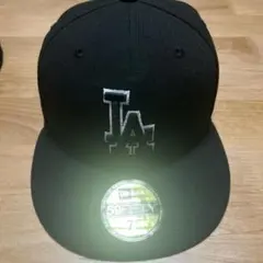 New Era 59FIFTY LA ブラックキャップ 7 1/4