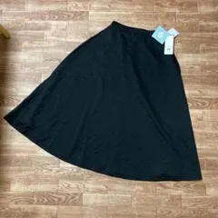 【新品、タグ付き】URBANITY ミチル＊フレアスカート ブラック M