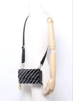 美品 グッチ カレイド コインケース GGスプリーム 総柄 チャーム