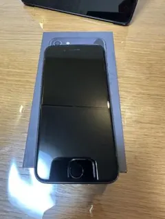 チ*こ様 iPhone 8 64GB スペースグレイSIMロック解除済み 77%