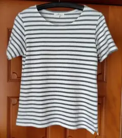 Niko and…ストライプ 半袖Tシャツ 白とグレーのサムネイル