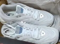 ニューバランス　725 スニーカー