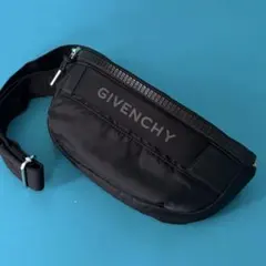 美品】GIVENCHY　ジバンシー　ボディバッグ　黒　4Gロゴ　バムバッグ 中古・古着通販】GIVENCHY (ジバンシィ) ロゴボディーバッグ ブラック