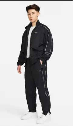 Nike ソロスウッシュ　ナイロンジャケットのみ　ブラック