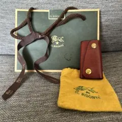 小*郎様 イルビゾンテ　レザーキーケース赤　保存袋、ショッパー付き