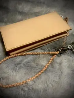 長財布　ヌメ革　本革　ベルトチェーン　レザーチェーン