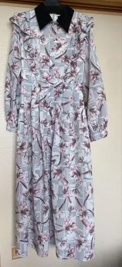 【美品】エミリアウィズ フラワープリント ロングワンピース グレー Sサイズ