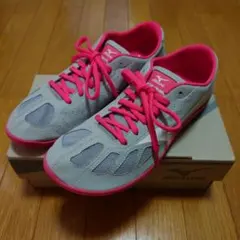 MIZUNO beビー トレーニングシューズ 26cm