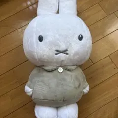 ミッフィー ぬいぐるみ グレー 服