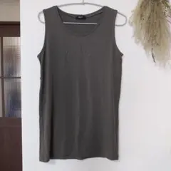 コムサイズム　トップス　ノースリーブ　チャコールグレー