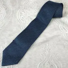 GUCCI 値札付き‼︎ ネイビー 幾何学模様 ネクタイ