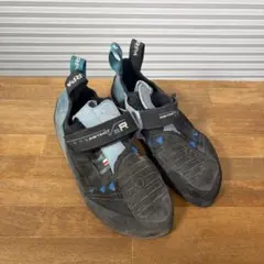 Item thumbnail for item ae8c0ba3-c3a8-4feb-9897-df3a7b66e371