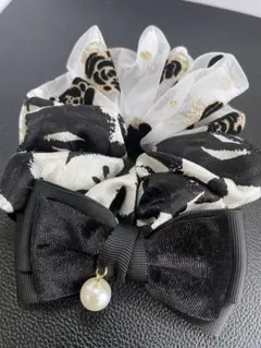 限定品　ベロアミックスリボンモノトーンシュシュ