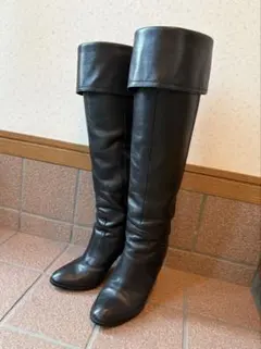 ダイアナ　レザー ロングブーツ バックル付き 黒