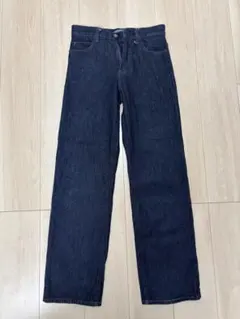 ユニクロ　JWAストレートジーンズ　23