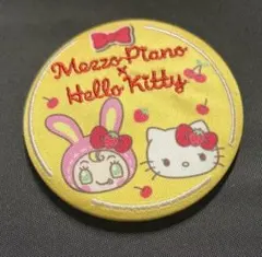 メゾピアノ ハローキティー　刺繍缶バッジ