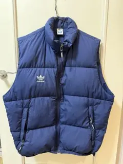 adidas ダウンベスト ネイビー 3ストライプ