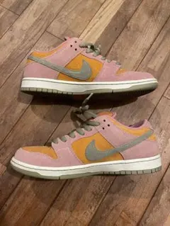 Item thumbnail for item 5a060560-c9ec-4d42-a104-98a32bad8e80