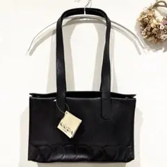 新品　KRIZIA 牛革ショルダーバッグ ブラック　イタリア製のサムネイル