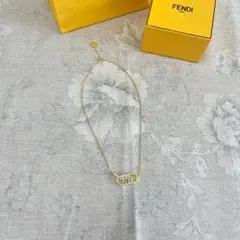 2025年最新】Fendi レディース ネックレスの人気アイテム - メルカリ