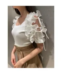 SNIDEL デザインフリルニットプルオーバー