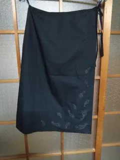COMME CA ISM ブラック刺繍タイトスカート M