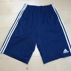 美品　アディダス　ハーフパンツ　Mサイズ　メンズ　トレーニングパンツのサムネイル