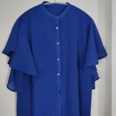 フリル付き半袖シャツ