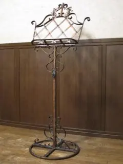 アイアン デコラティブミュージックスタンド 譜面台 アイアン デコラティブミュージックスタンド 譜面台 - メルカリ