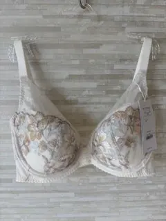 C75」トリンプ プレミアム ゴールドレーベル4005 ブラジャー