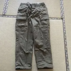 UNIQLO カーキ Mサイズ カーゴパンツ