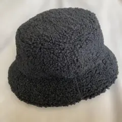 PUNYUS 黒 帽子のサムネイル