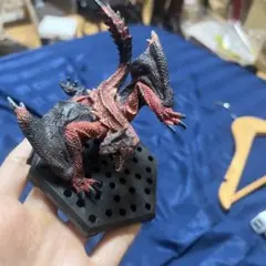 ティガレックス希少種 怒り モンスターハンター フィギュア スタンダードモデル