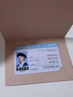 &TEAM Back to Life ポップアップ IDカード