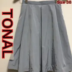 TONAL フレアスカート くすみブルー L ミディ丈 膝丈 ナイロン風のサムネイル