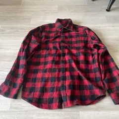 kidsUNIQLO フランネルシャツ赤黒チェック 長袖シャツ 160