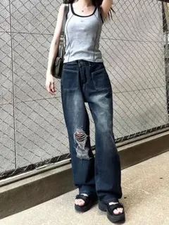 ダメージ加工ダークブルーデニムパンツ