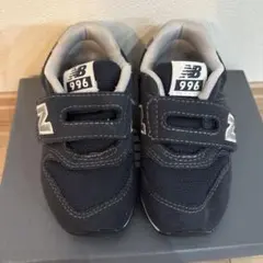 ニューバランス996 紺色スニーカー13.5cm