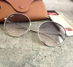 【美品 】Ray-Ban サングラス RB3612D ラウンド シルバー