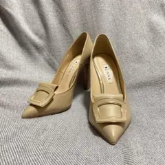 美品 23㎝【DIANA ポインテッドトゥパンプススクエア ゴールド】ゴールド