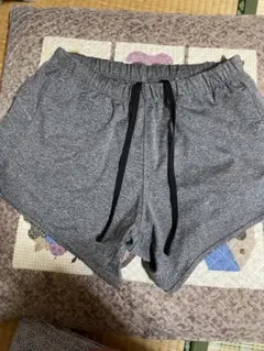 GU SPORTS グレー ショートパンツ M