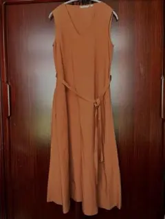 未着用　UNIQLOユニクロ　Aラインワンピース　とも布ベルト付　M テラコッタ