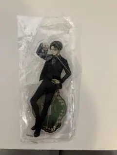 進撃の巨人　リヴァイ　HUBコラボ　アクリルスタンド