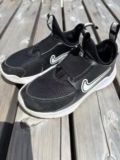 Nike ナイキ　ブラック スニーカー フレックスランナー　18cm