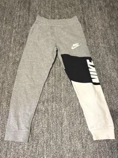 Nike kids スウェットパンツ　150