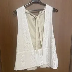 サマンサモスモス リバーシブルレースベスト リボン　オフホワイト