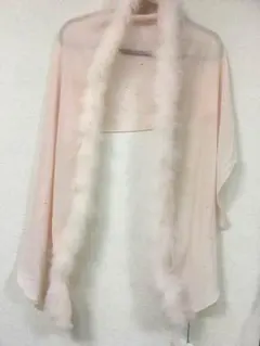 【新品未使用】RU ストール 取り外しファー付き(税込み¥14,000の品)