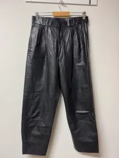ブラックレザーパンツ